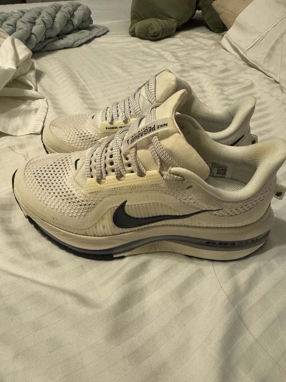 Nike Pegasus Premium Running Shoes Off-White